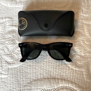 Ray Ban Wayfarer sunglasses